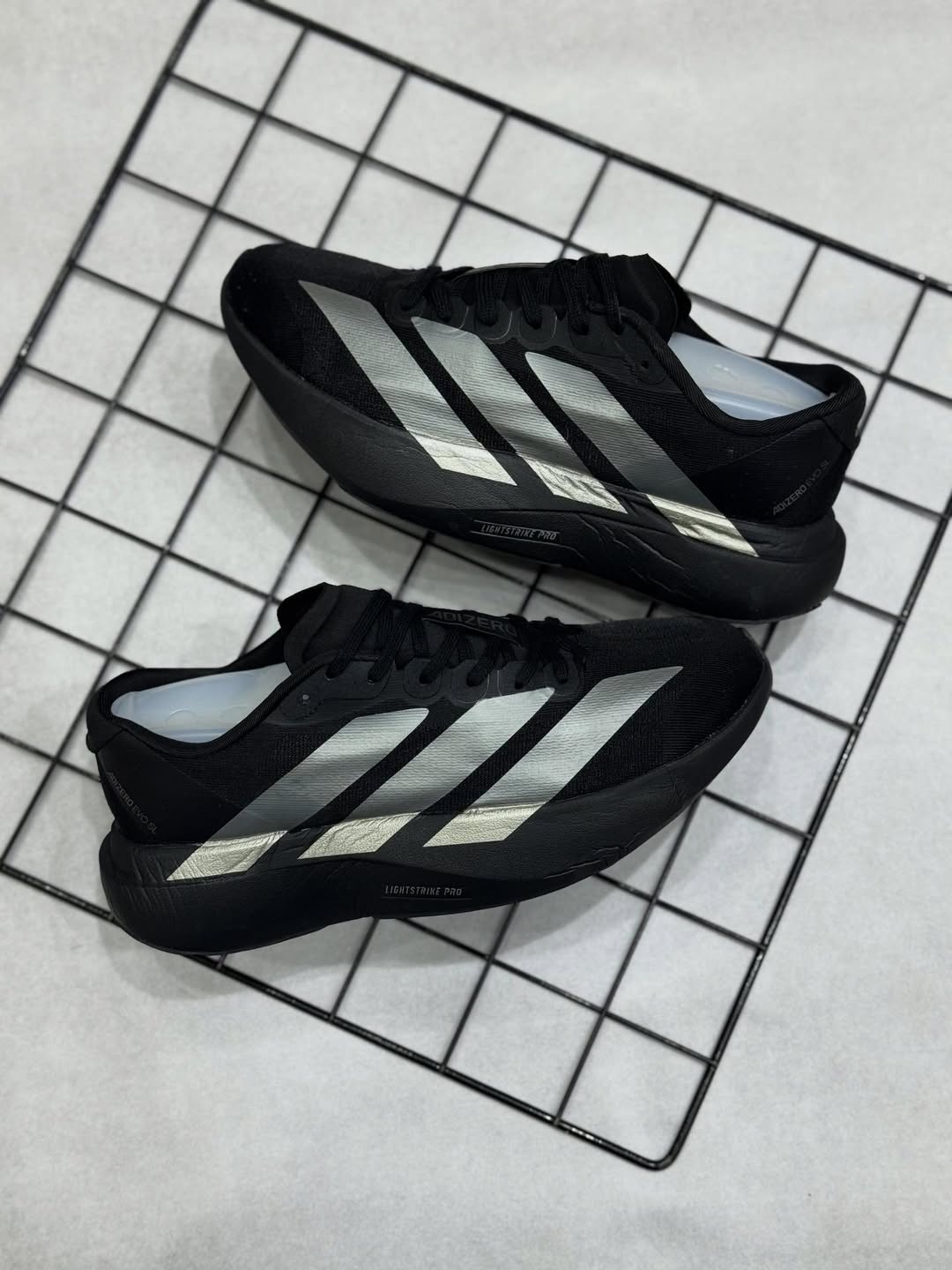Adidas Adizero - EVO SL Preto e Prata