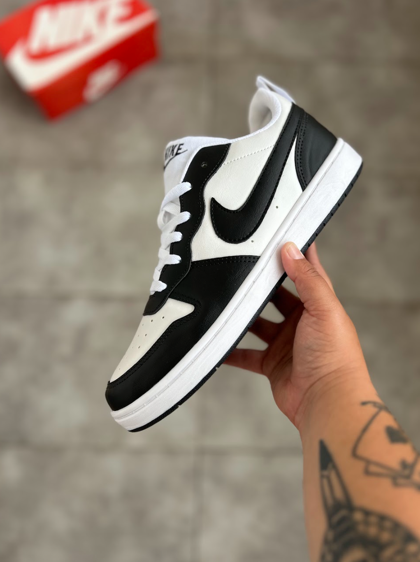 Nike Court Borough - Panda