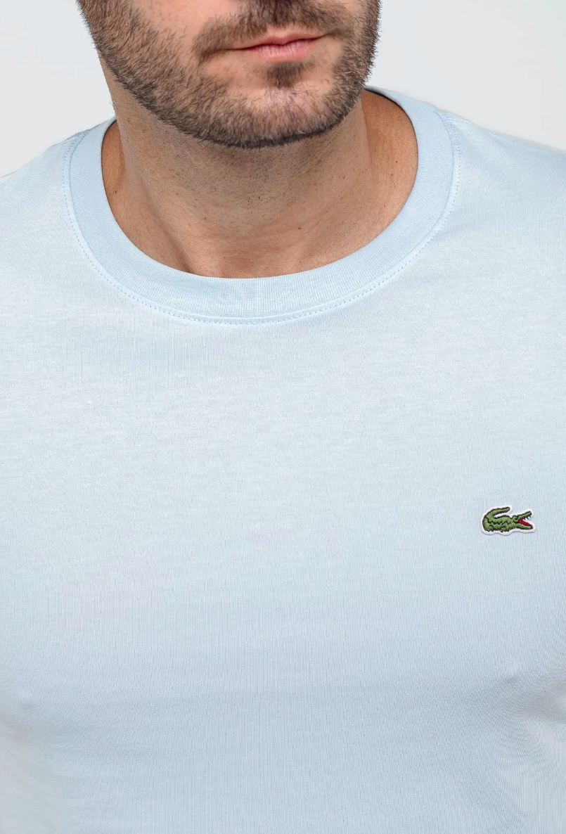 Camiseta Lacoste Básica Regular Fit Pima - Sale Azul Claro