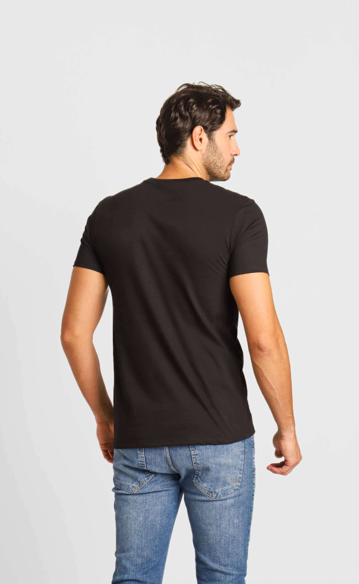 Camiseta Lacoste Básica Regular Fit Pima - Sale Preto