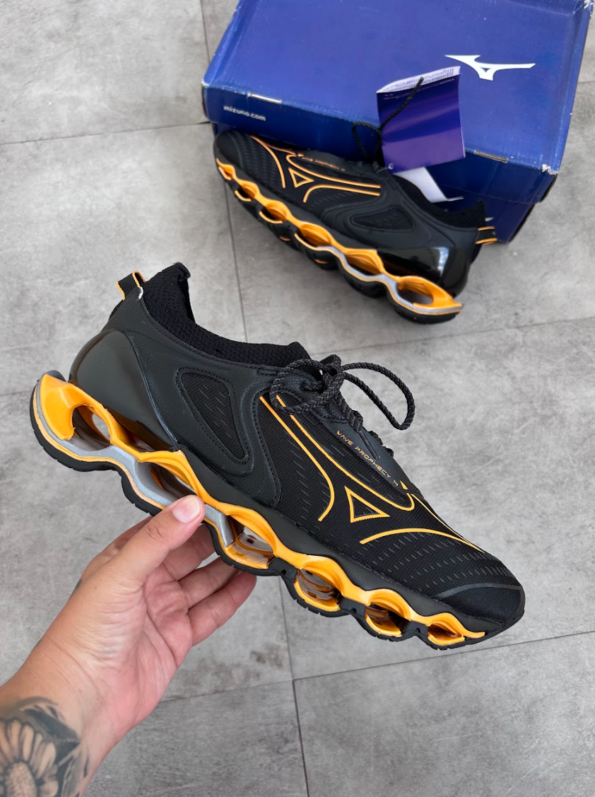 Mizuno Prophecy 14 - Preto e Laranja