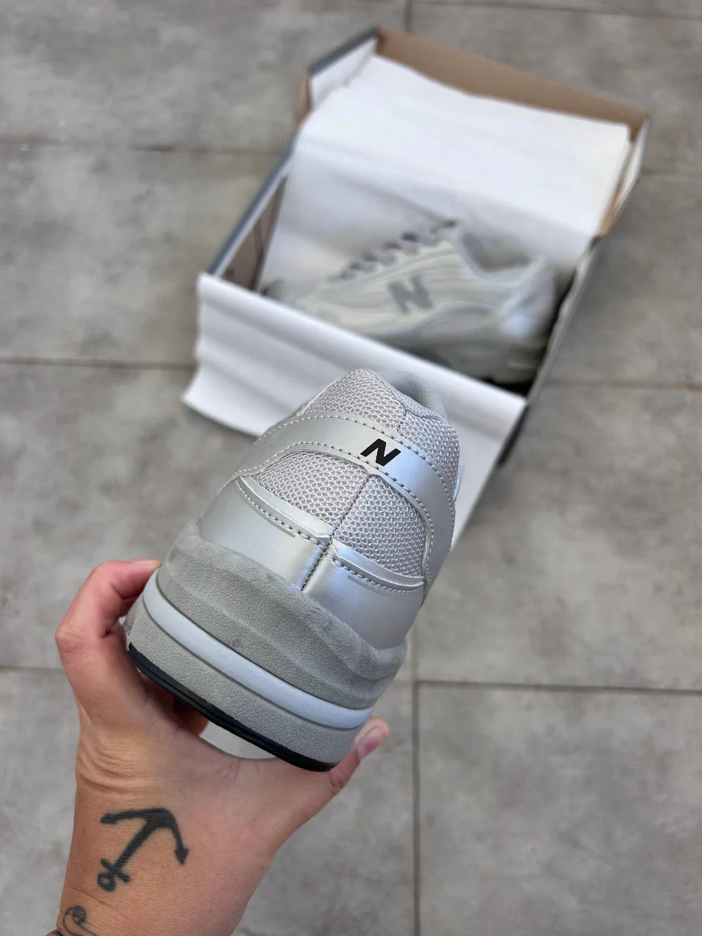 New Balance 1000 - Prata Refletivo