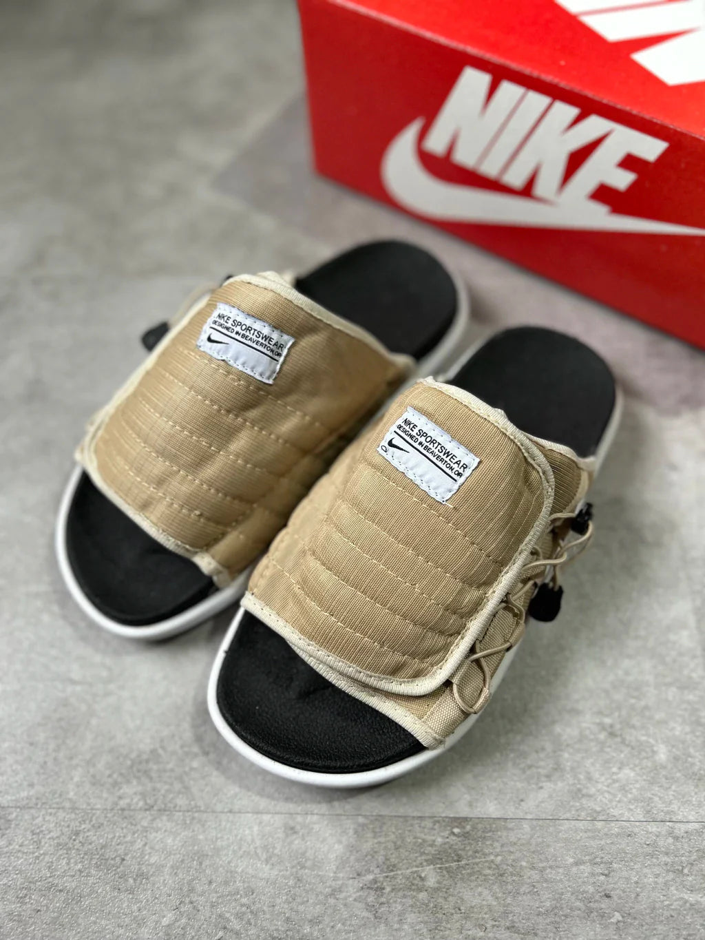 Chinelo Nike Asuna - Bege