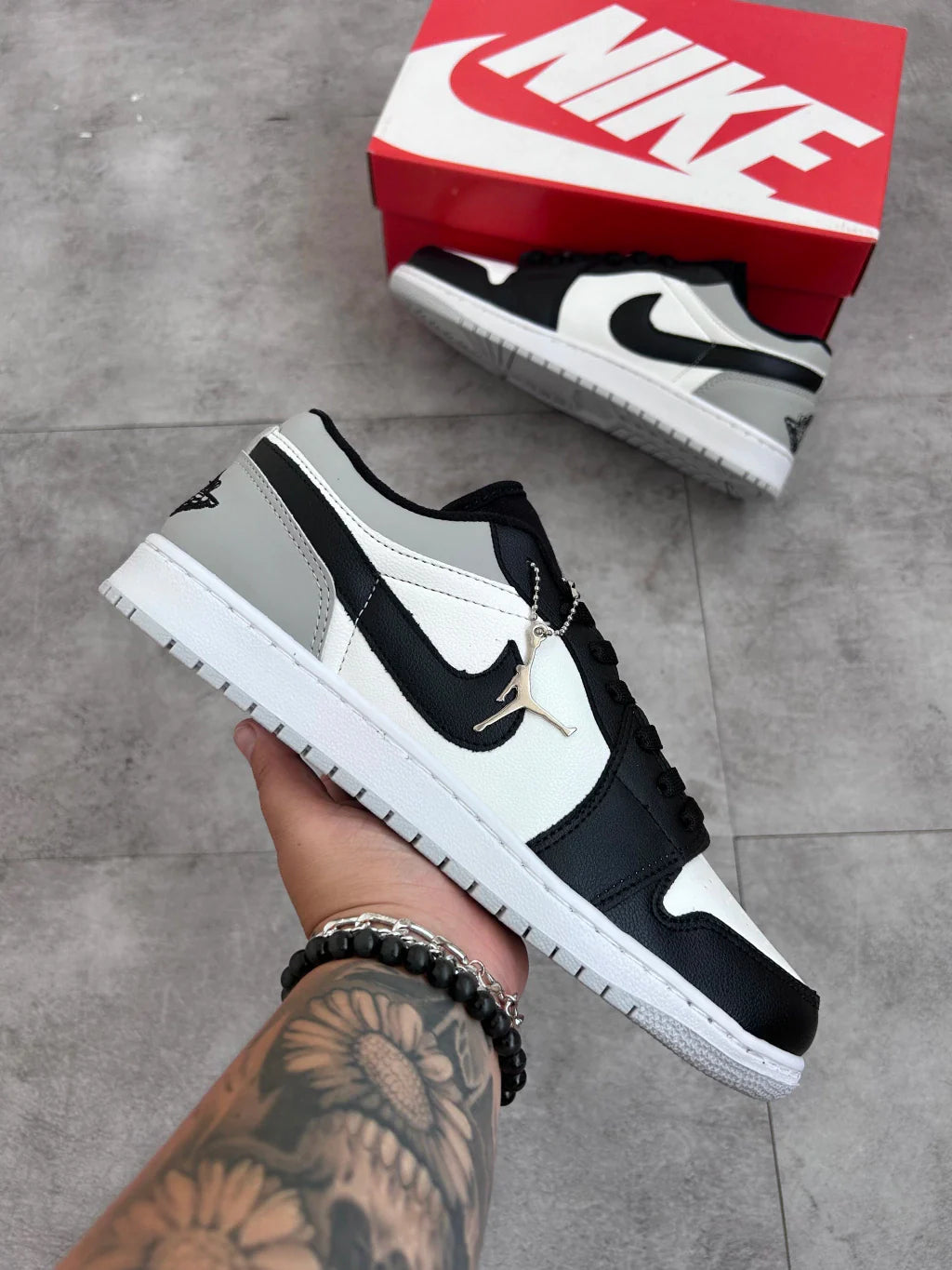 Air Jordan 1 Low - Shadow Toe