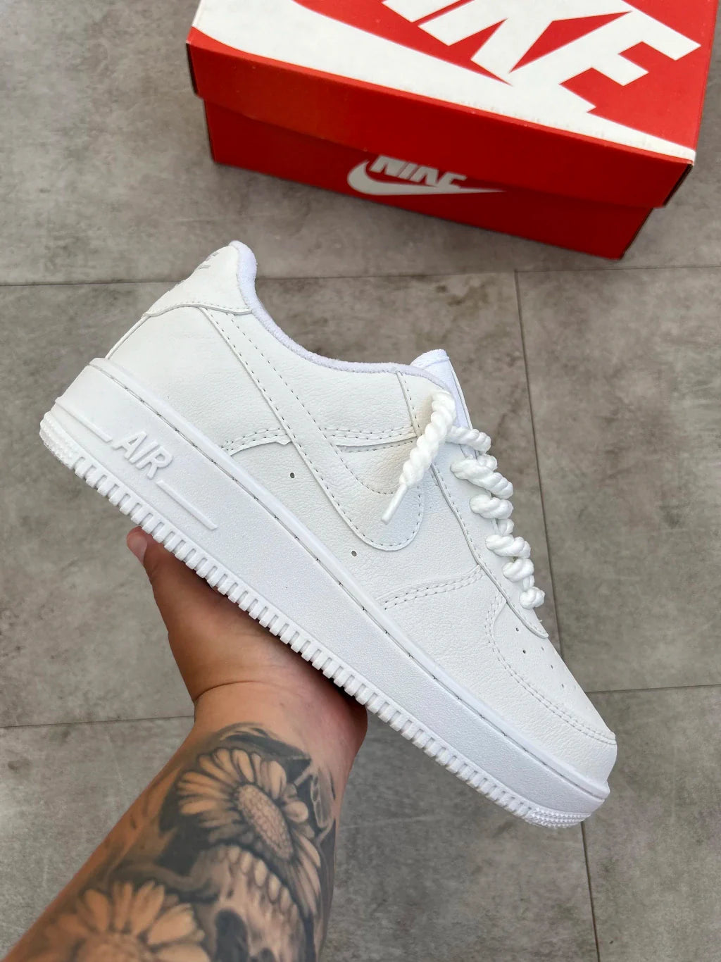 Nike Air Force 1 - Branco Couro Corda