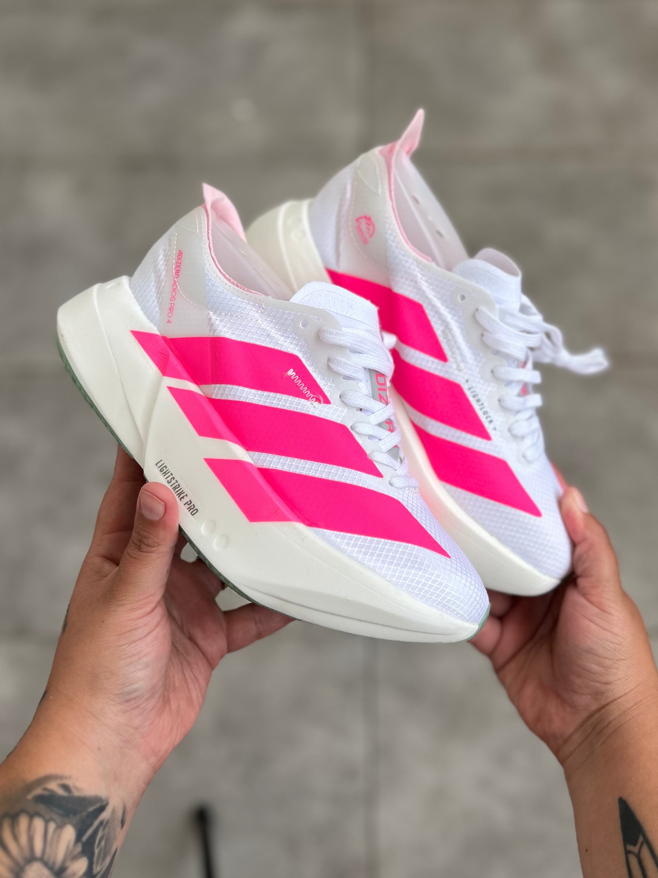 Adidas Adizero - Branco e Rosa