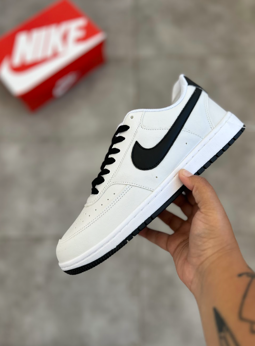 Nike Court Vision - Branco/Preto