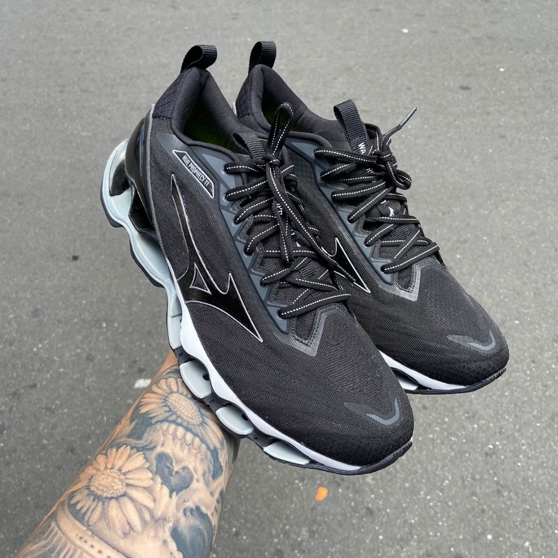 Mizuno Prophecy 11 - Preto e Branco
