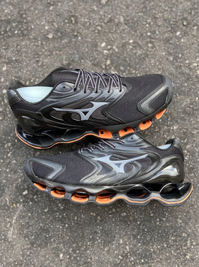 Mizuno Prophecy 12 S - Preto e Laranja
