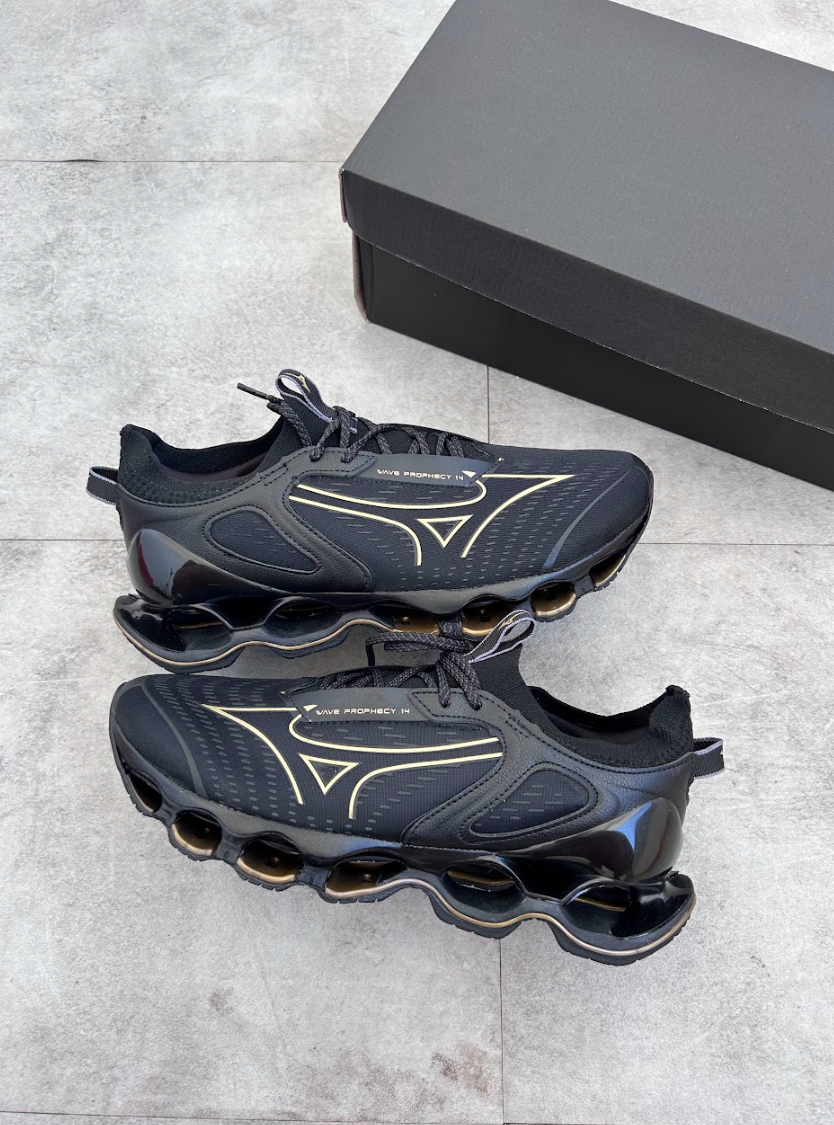 Mizuno Prophecy 14 - Preto com Dourado