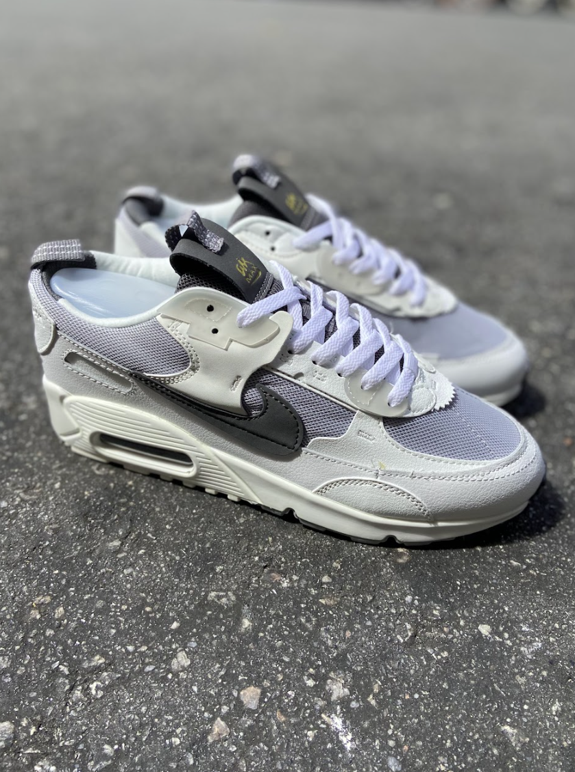 Nike Air Max 90 - Branco com Cinza