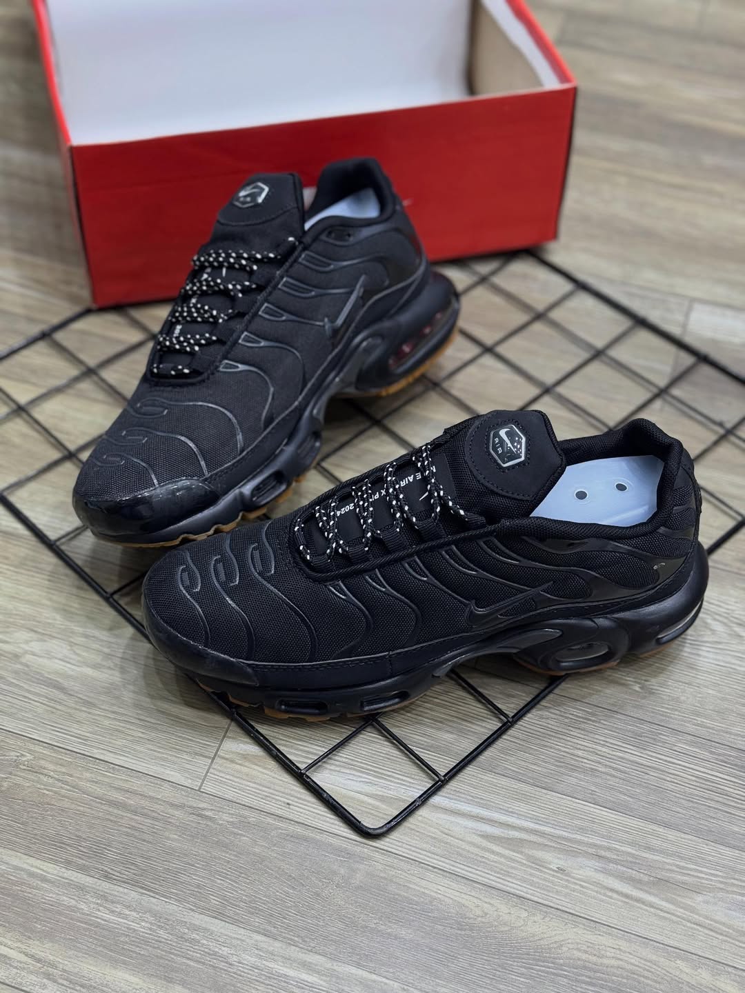 Nike Air Max TN Plus - Black Gum