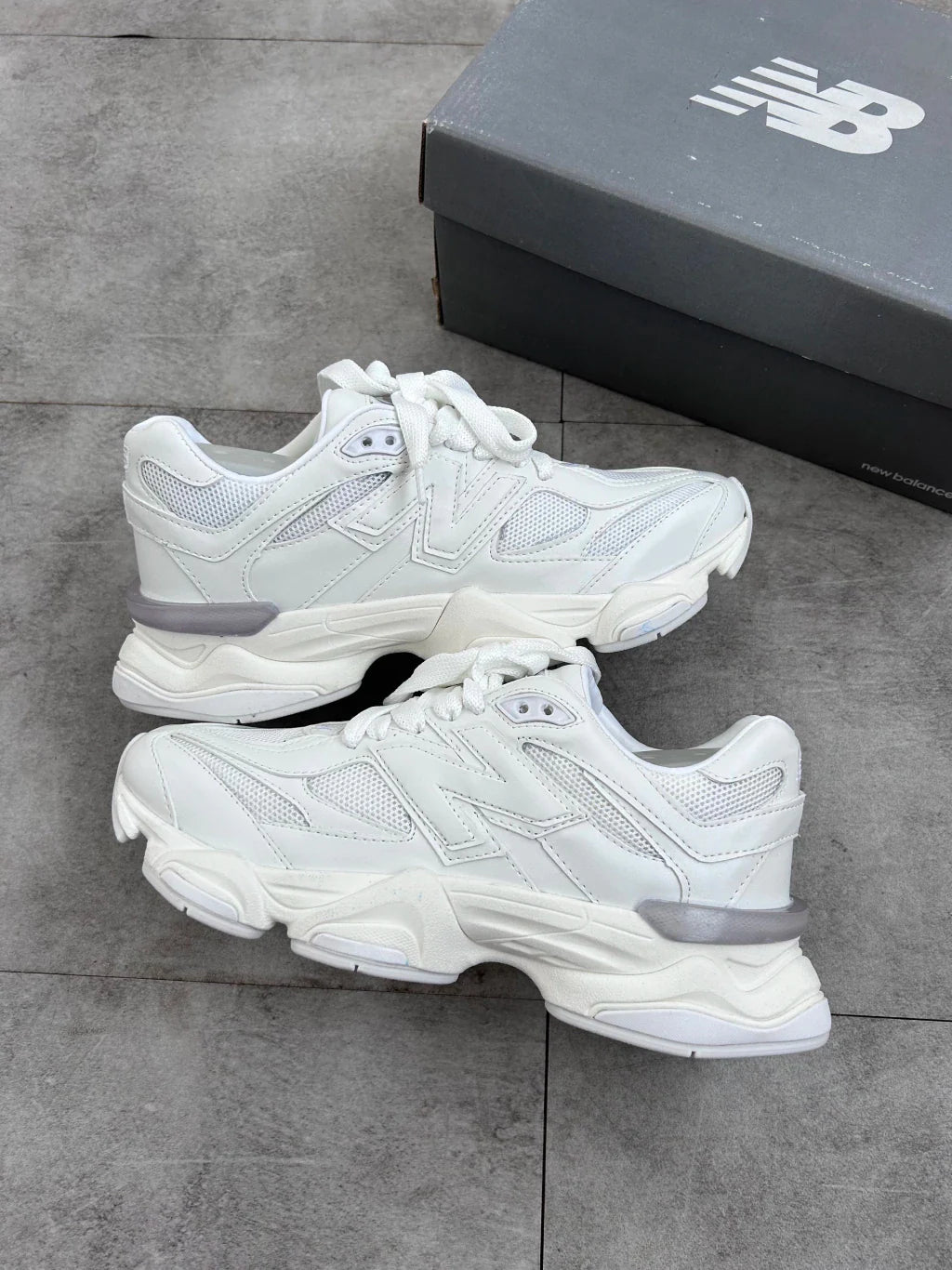 New Balance 9060 - Full Branco