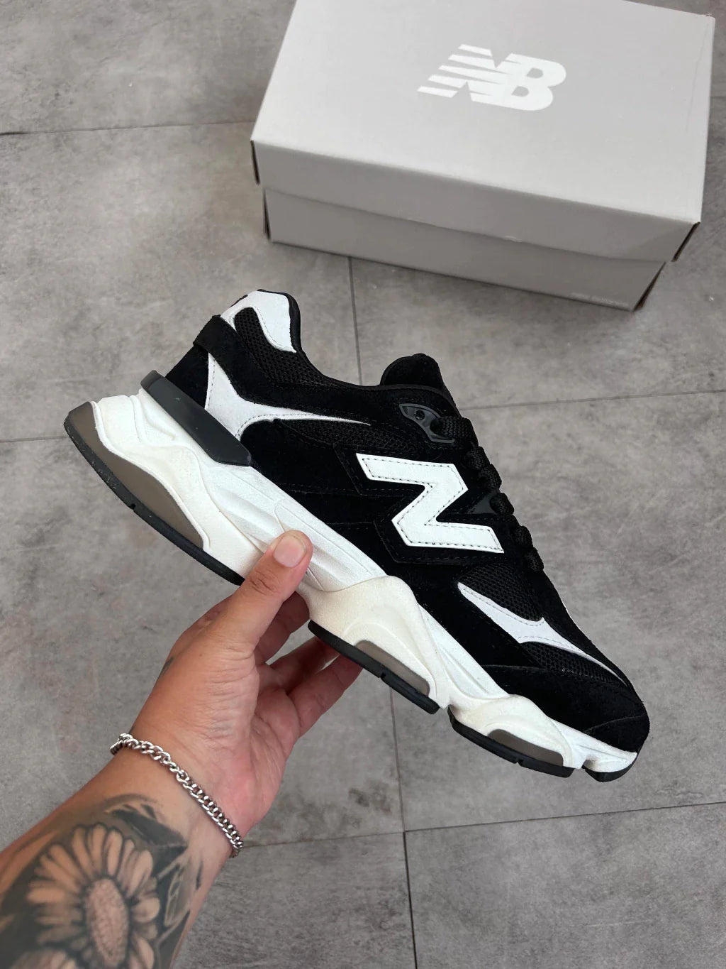 New Balance 9060 - Preto