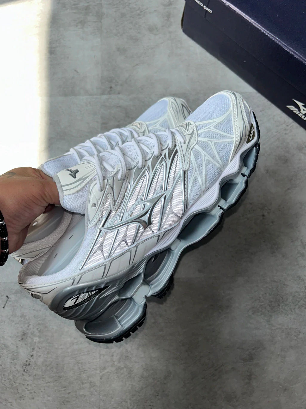 Mizuno Prophecy 7 - Branco e prata