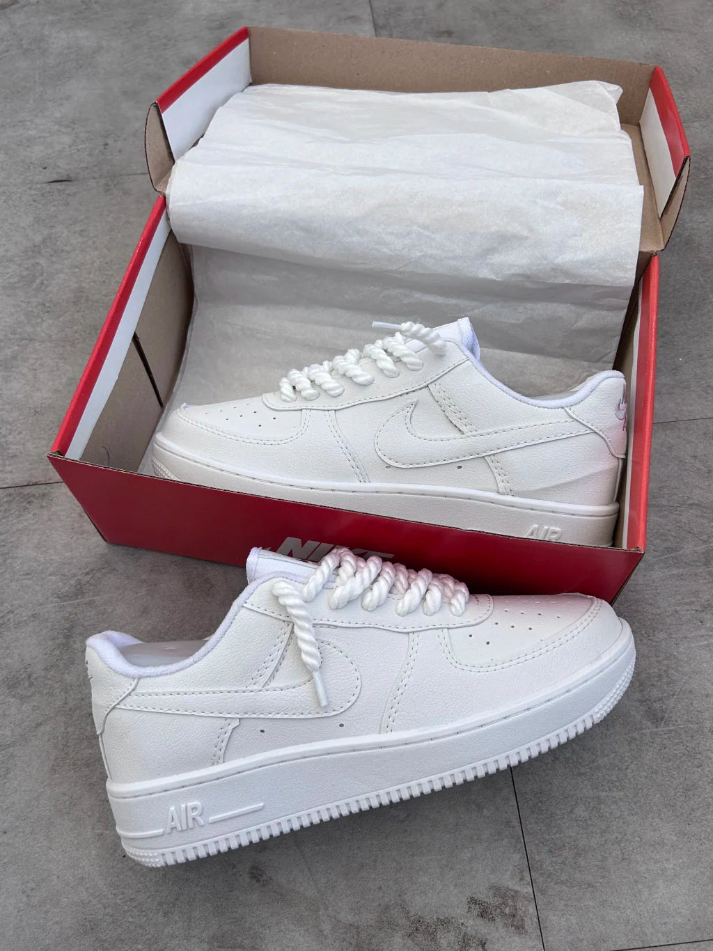 Nike Air Force 1 - Branco Couro Corda